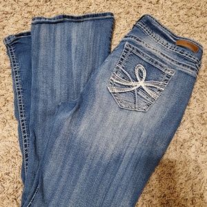 Wallflower jeans